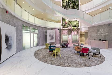 Коммерческая, Vesivärava tn 50, Kadrioru Plaza
